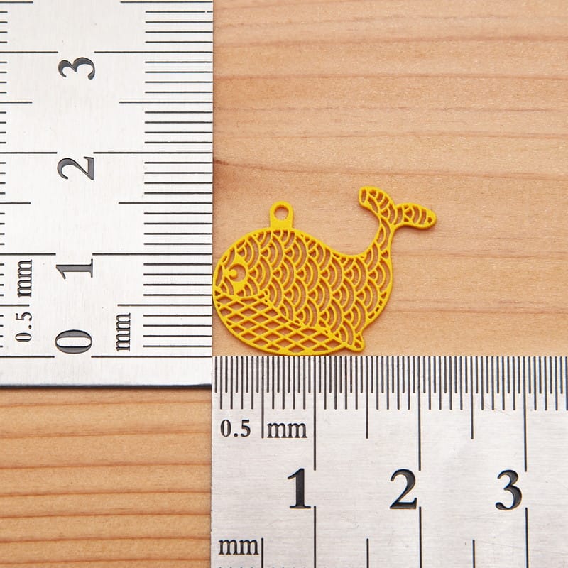 ピアス くじら ( 青海波と菱文 ) イヤリング