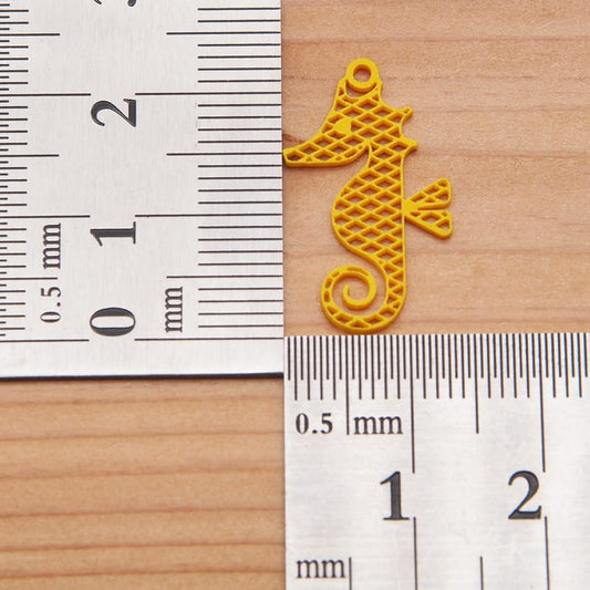 ピアス タツノオトシゴ ( 菱紋 ) イヤリング