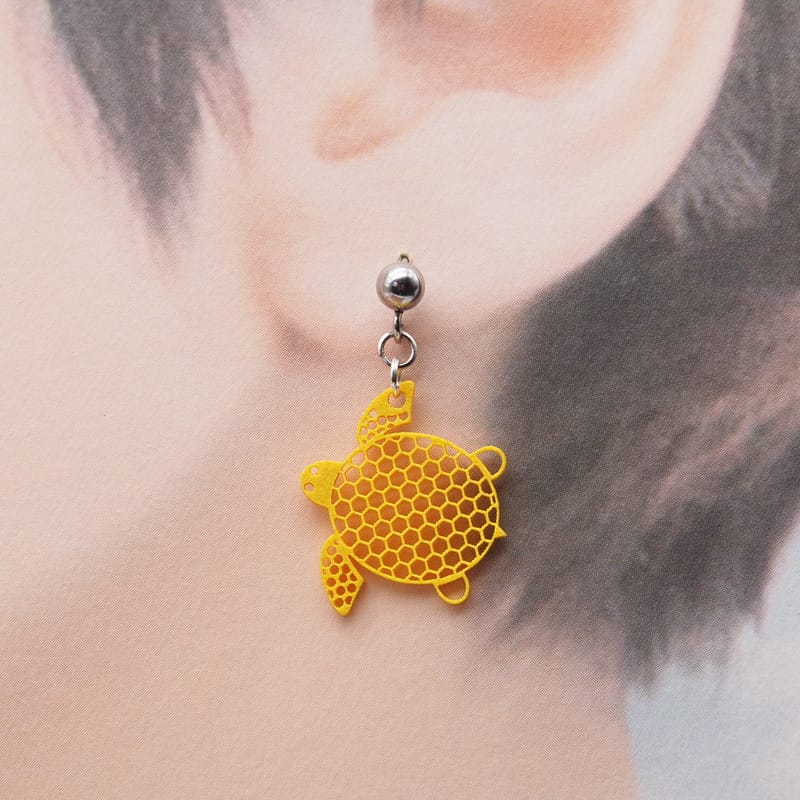 ピアス カメ ( 亀甲と鮫小紋 ) イヤリング