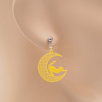 ピアス 三日月と伸び猫 1  (  三崩し  )  イヤリング