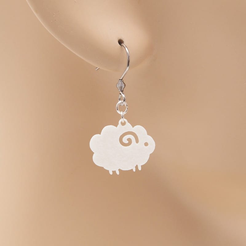 ピアス ひつじ イヤリング