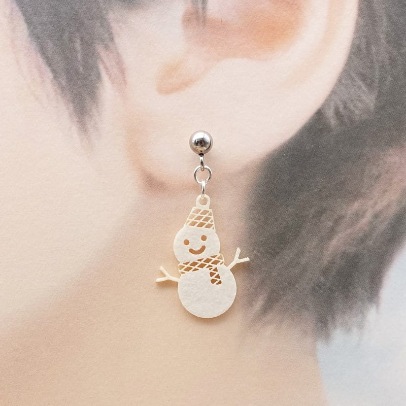 ピアス 雪だるま ( 菱紋 )  イヤリング