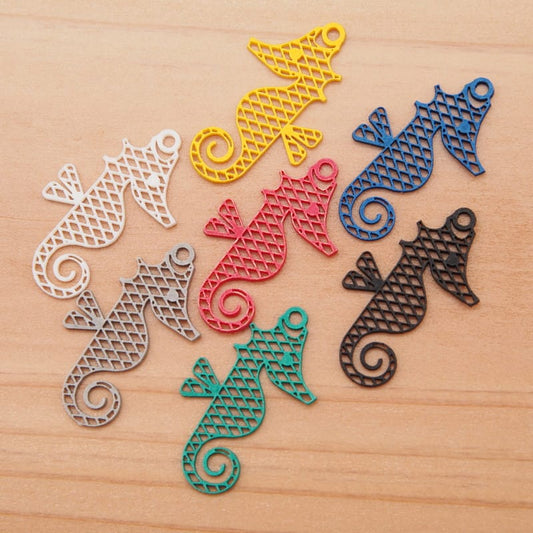 ピアス タツノオトシゴ ( 菱紋 )  イヤリング