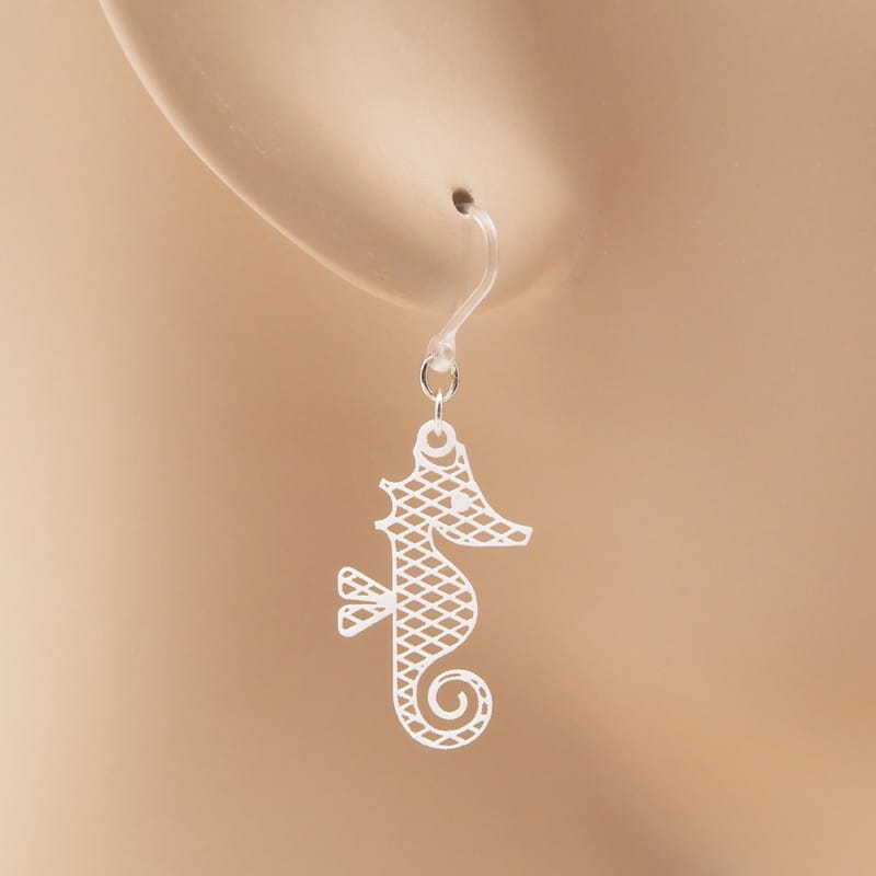 ピアス タツノオトシゴ ( 菱紋 )  イヤリング