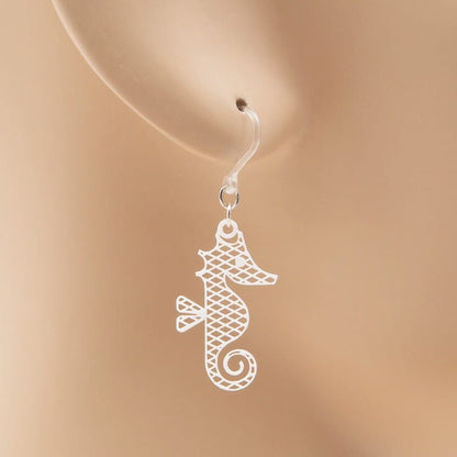 ピアス タツノオトシゴ ( 菱紋 )  イヤリング