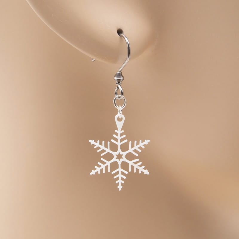 ピアス 雪の結晶 ( 樹枝六花 )  イヤリング