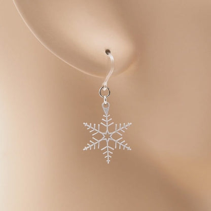 ピアス 雪の結晶 ( 樹枝六花 )  イヤリング