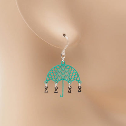 ピアス てるてる坊主に傘 ( ハートに青海波 )  イヤリング