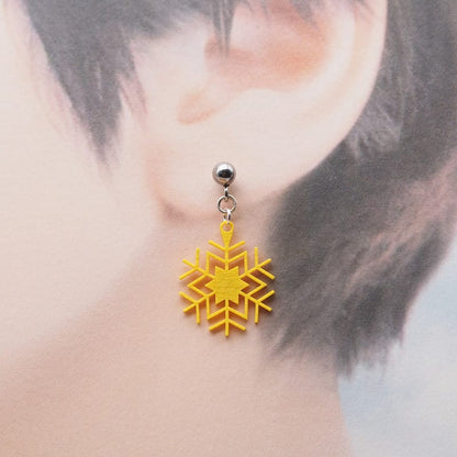 ピアス 雪の結晶 ( 広幅六花 )  イヤリング