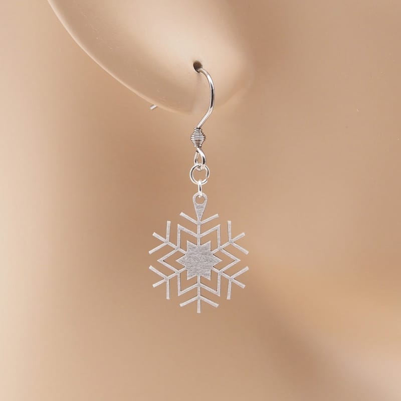 ピアス 雪の結晶 ( 広幅六花 )  イヤリング