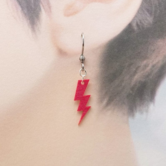 ピアス 稲妻 イヤリング