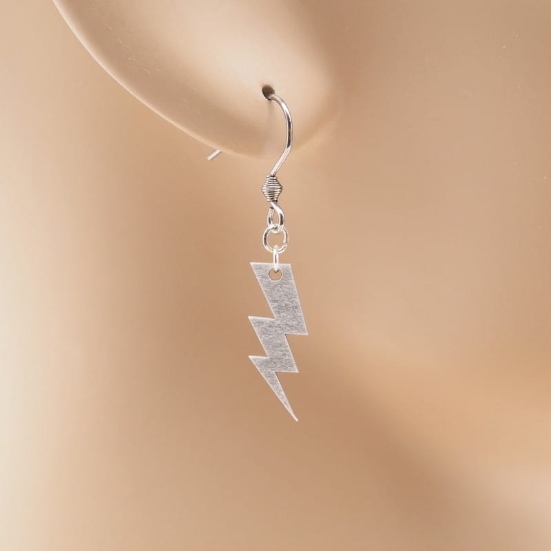 ピアス 稲妻 イヤリング